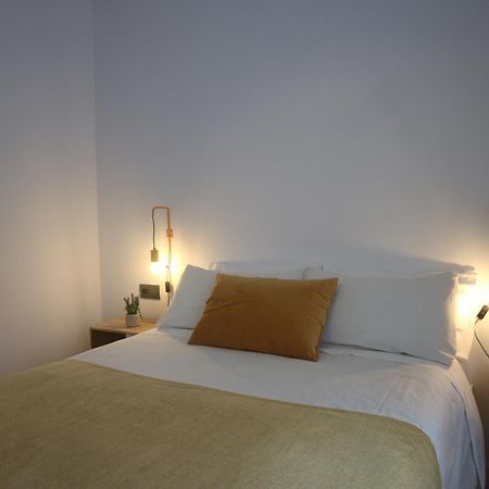 Apartamentos As Barxas Playa Moana Luaran gambar